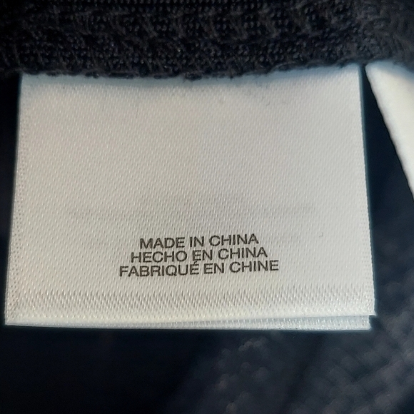 NWT Anne Klein Black Sequin Women's Top Bell Sleeve SZ M - Picture 14 of 14